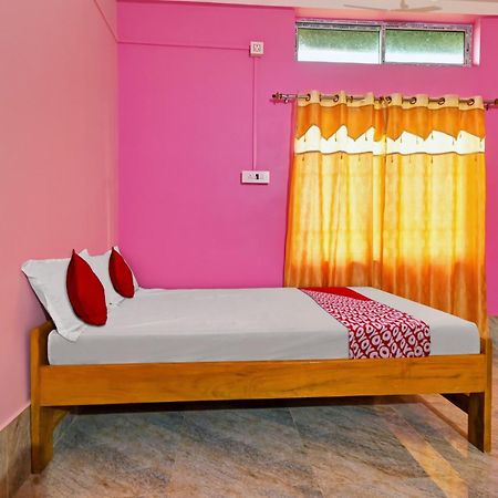 Oyo Flagship The Brahmaputra Homestay Guwahati Exterior foto