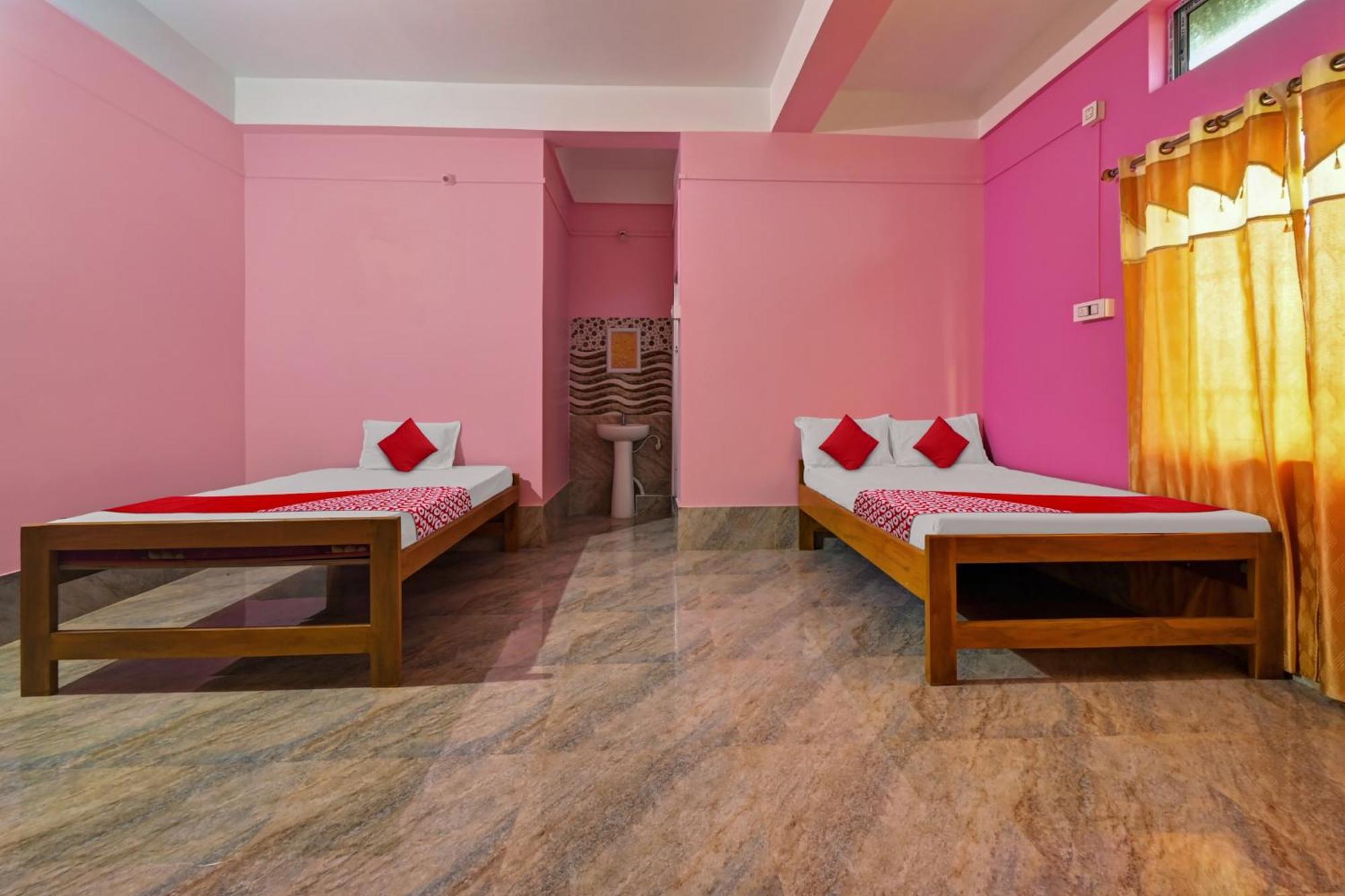 Oyo Flagship The Brahmaputra Homestay Guwahati Exterior foto