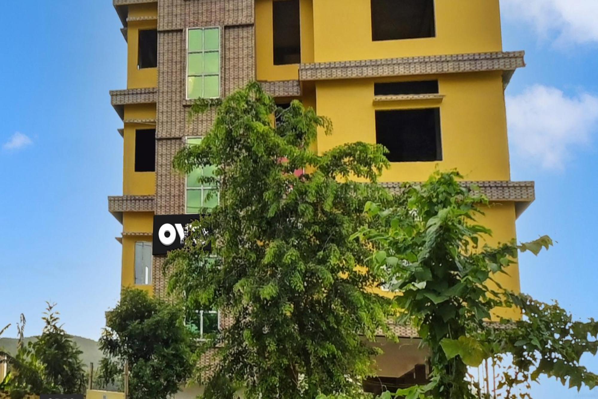 Oyo Flagship The Brahmaputra Homestay Guwahati Exterior foto